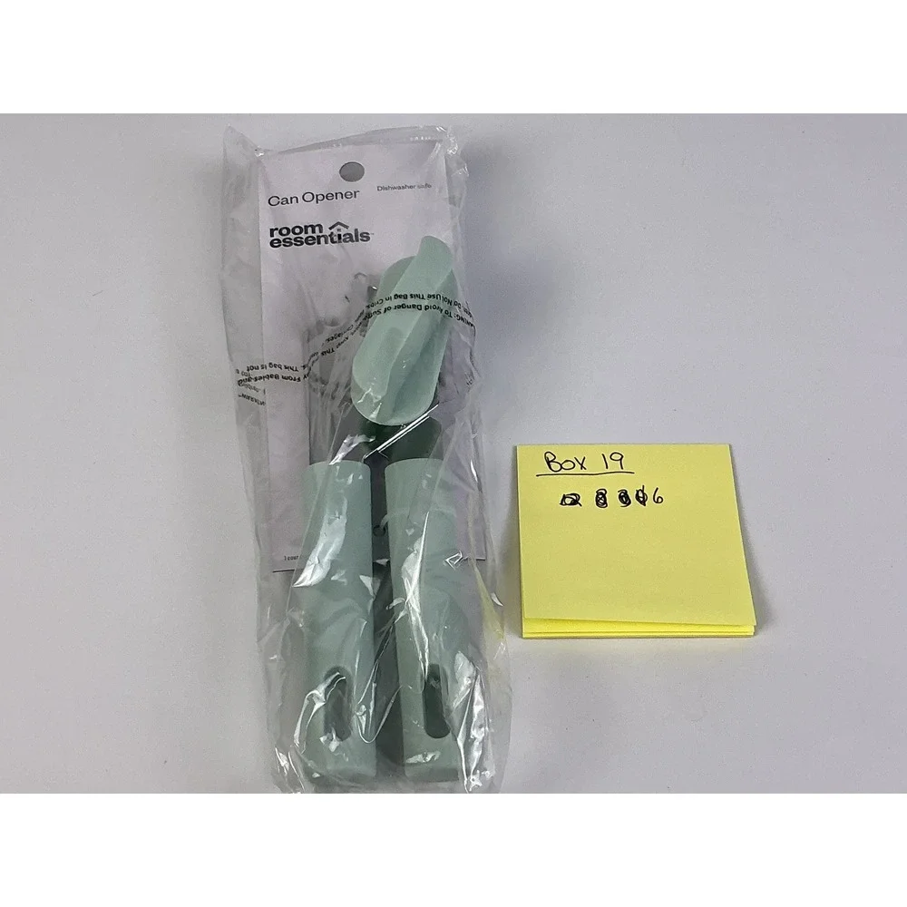 Room Essentials Mint Green Manual Can Opener Dishwasher‎ Safe NEW